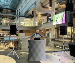 Popular Toronto Event DJ At The CF Eaton Centre